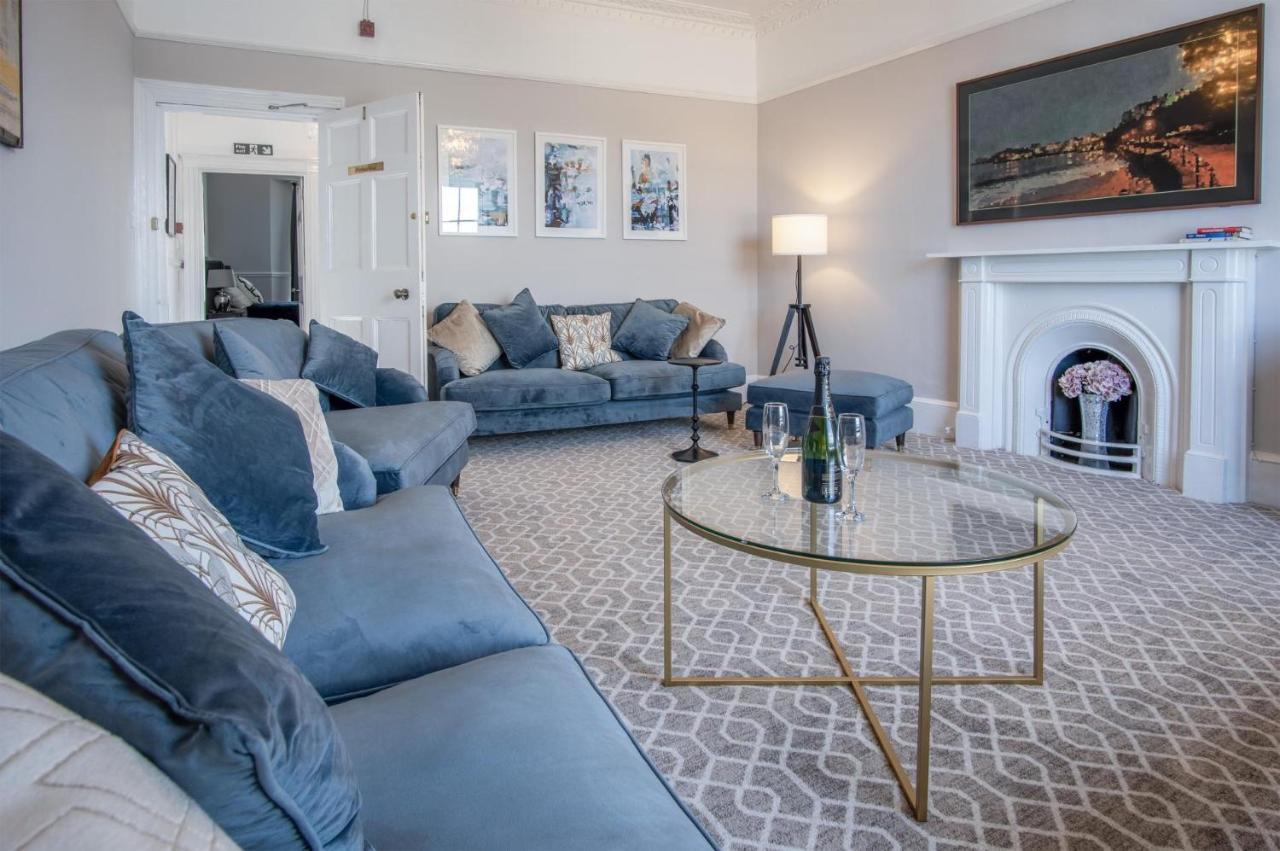 Gwynne House - 6 Bedroom Luxurious Holiday Home - Tenby Harbour Bagian luar foto