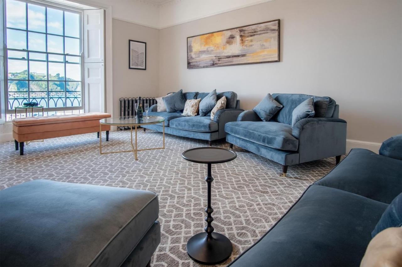 Gwynne House - 6 Bedroom Luxurious Holiday Home - Tenby Harbour Bagian luar foto